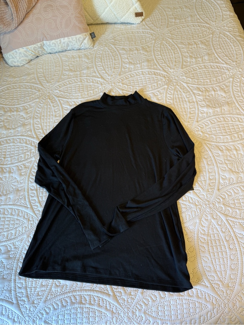 No Boundaries Black Ribbed Mock Neck Top
